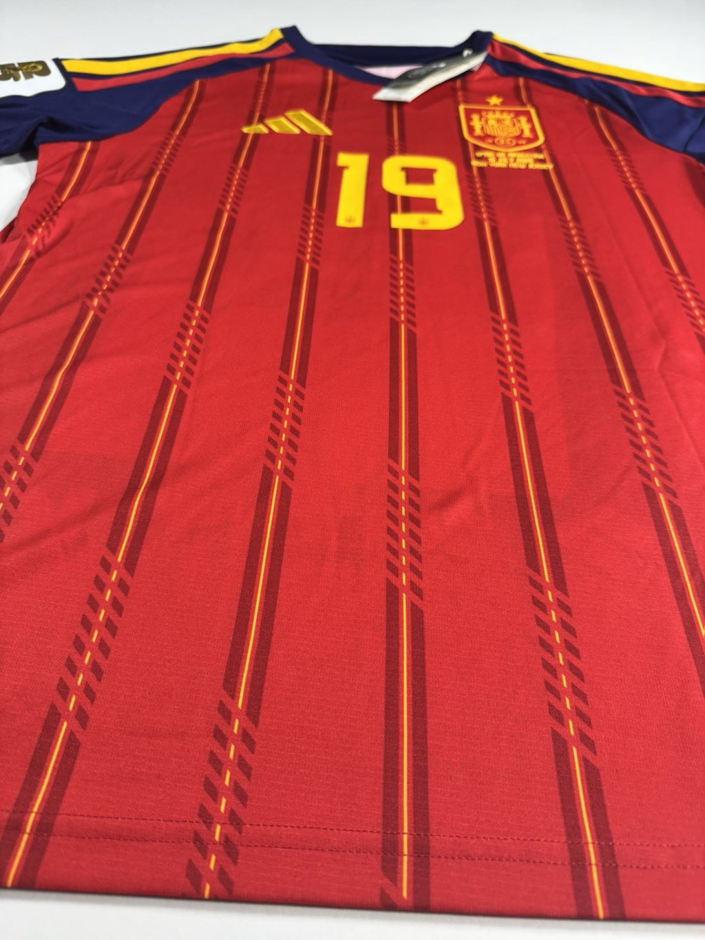 Spain 2026 World Cup Final Lamine Yamal Home Football Jersey Size M NWT Fan Vers