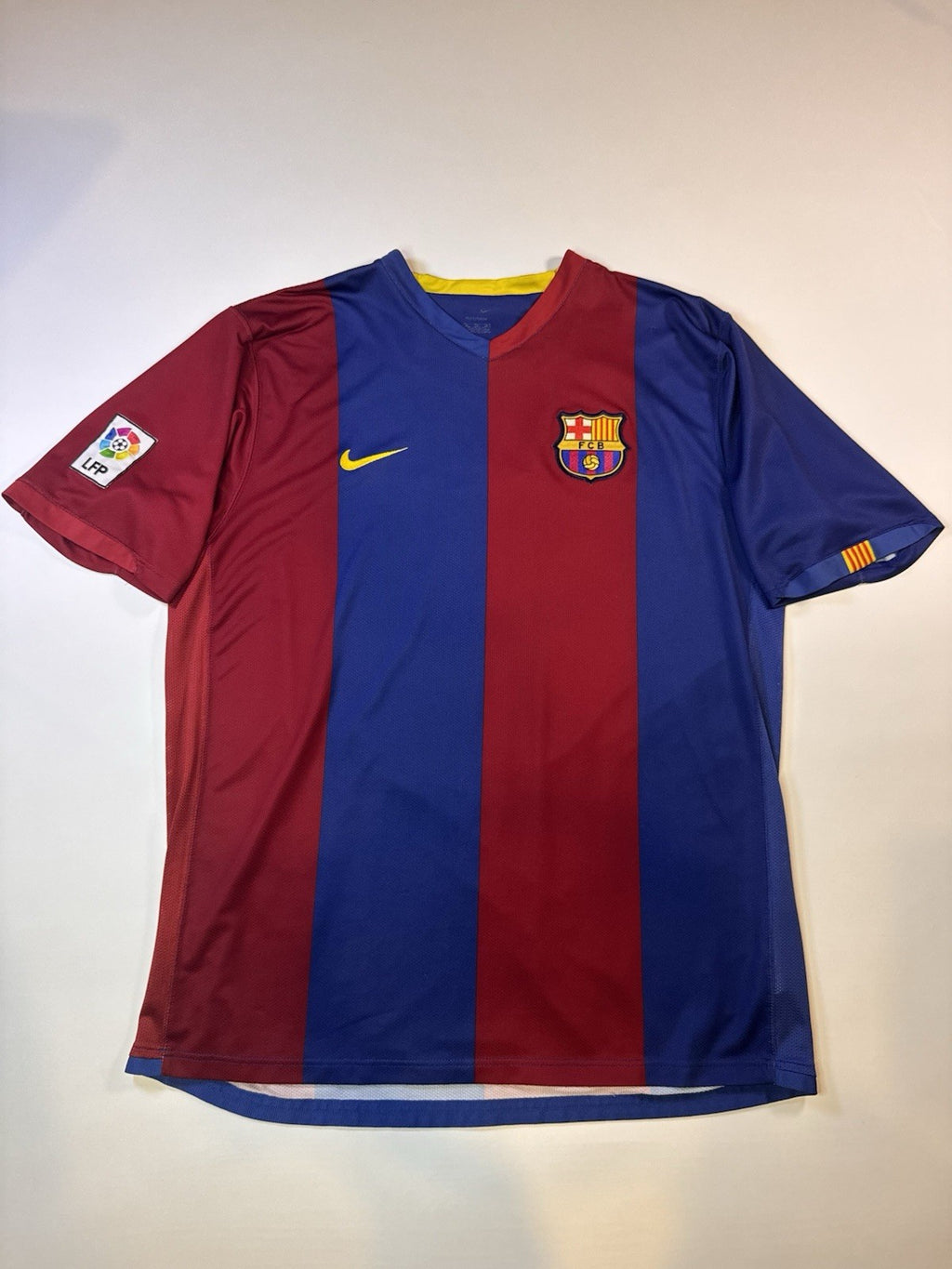 Barcelona 2006 2007 Ronaldinho Home Football Shirt Jersey Size XL