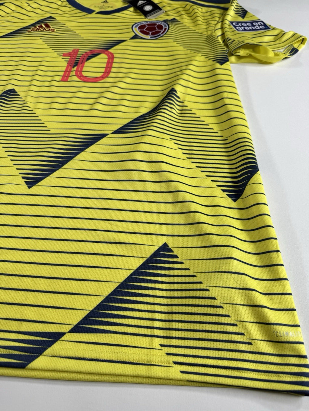 Colombia 2019 Copa America James Rodriguez Home Football Shirt Jersey Size L