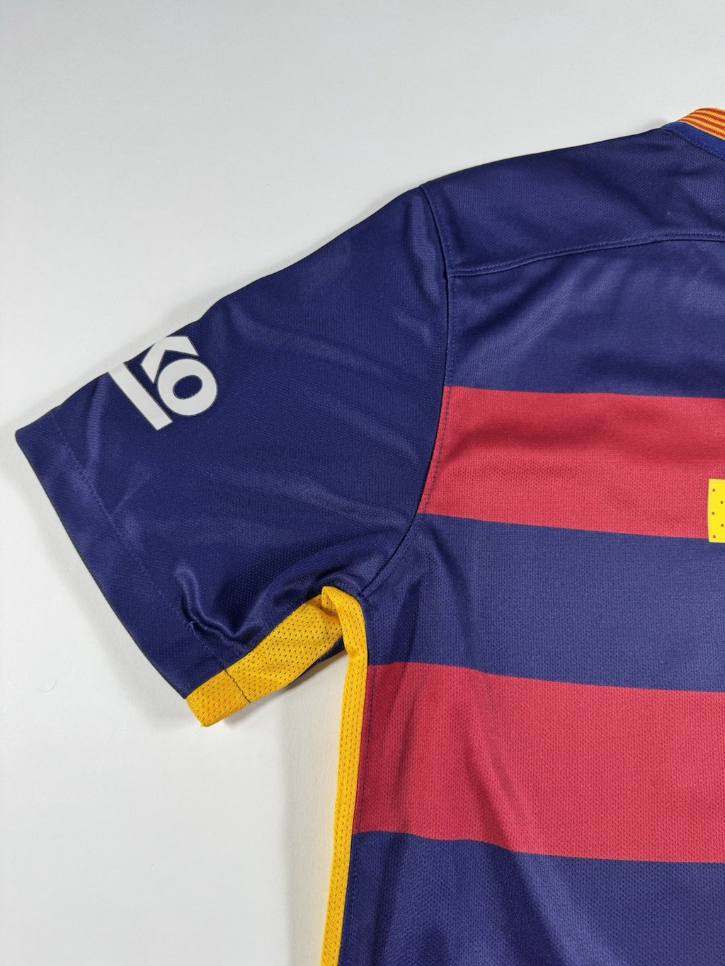 Barcelona 2015 2016 Lionel Messi Home Football Shirt Jersey Size M