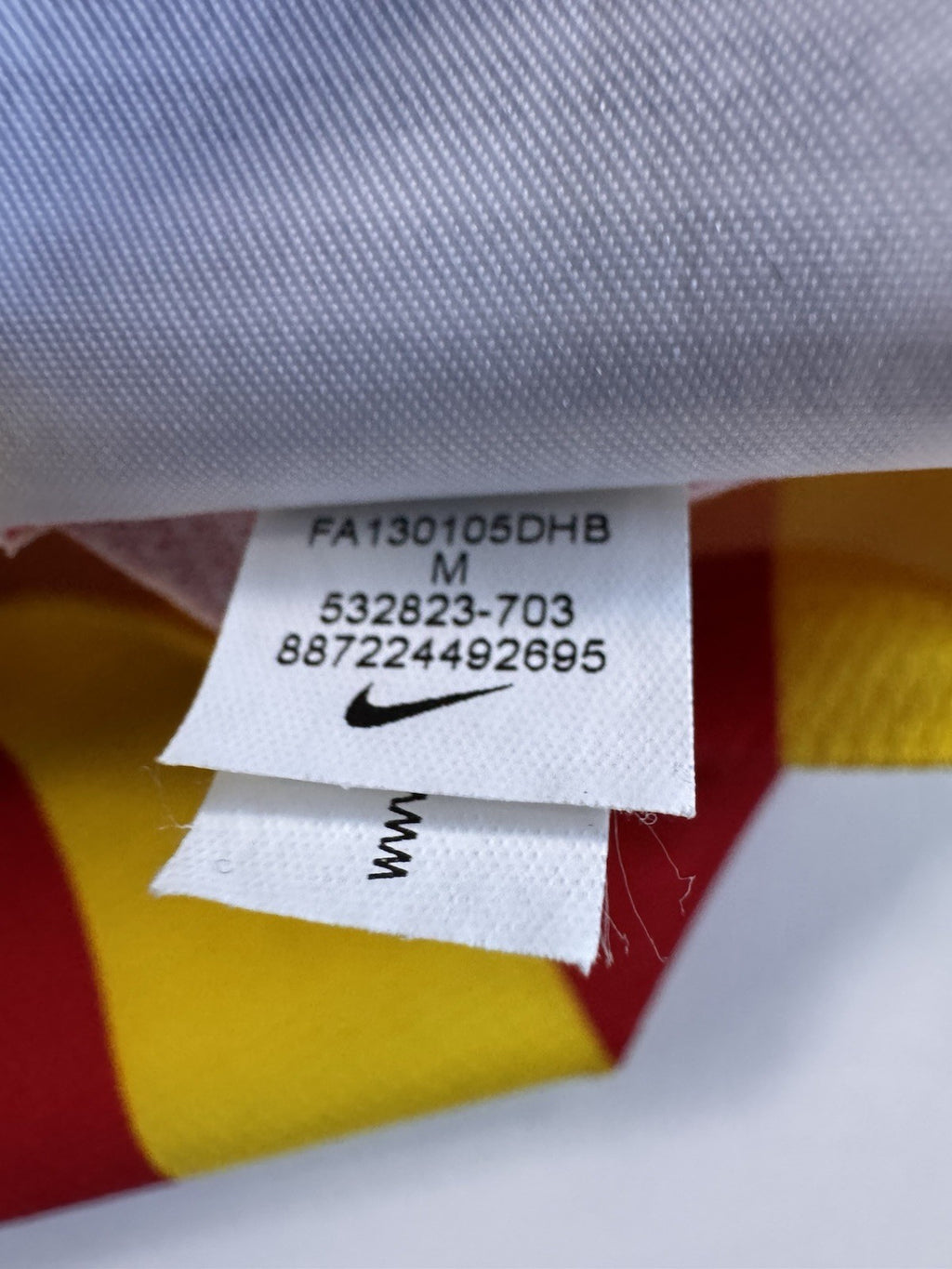 Barcelona 2013-2015 Lionel Messi Away Football Shirt Jersey Size M