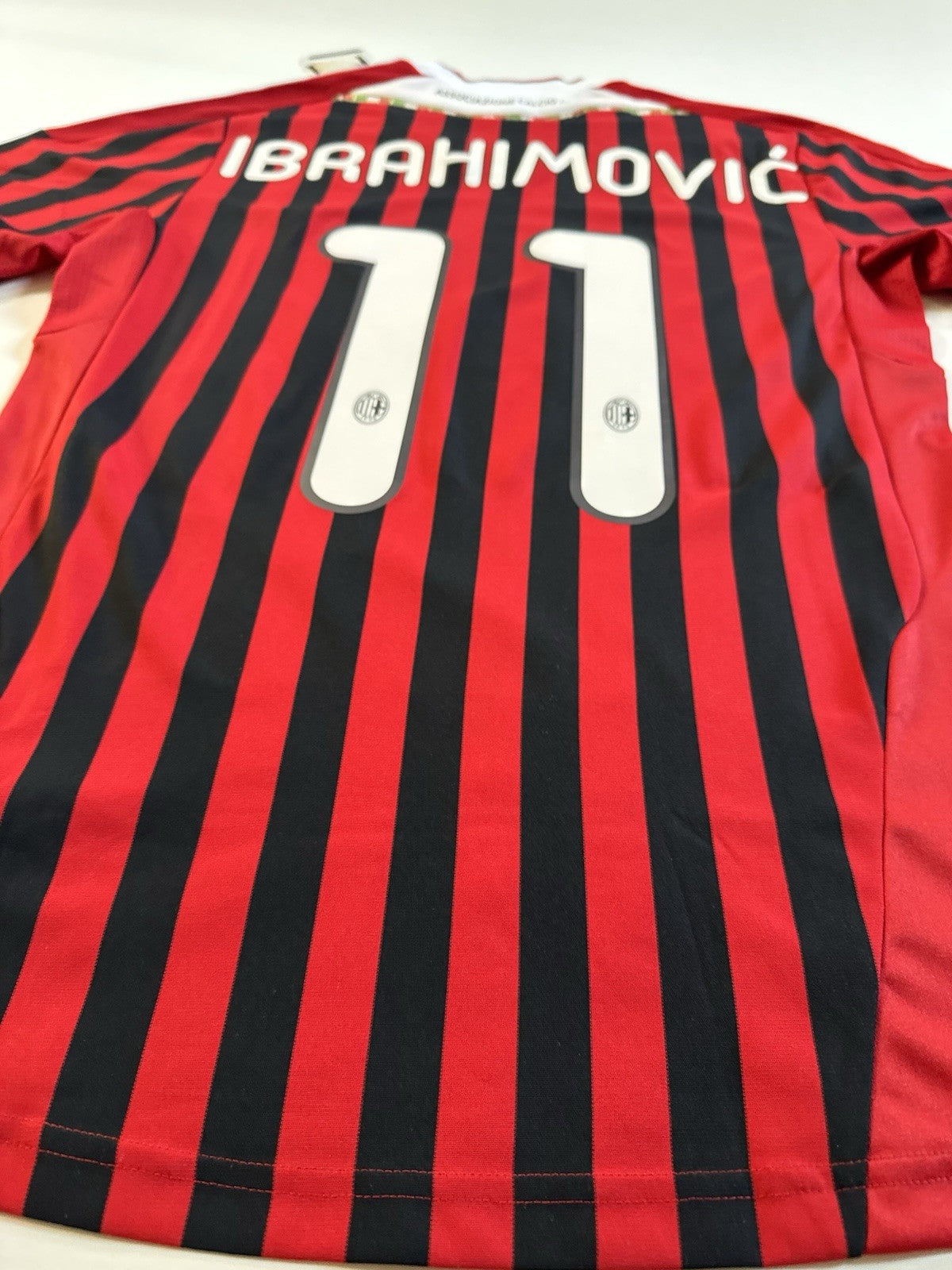 AC Milan 2011 2012 Zlatan Ibrahimovic Home Football Shirt Jersey Size S NWT