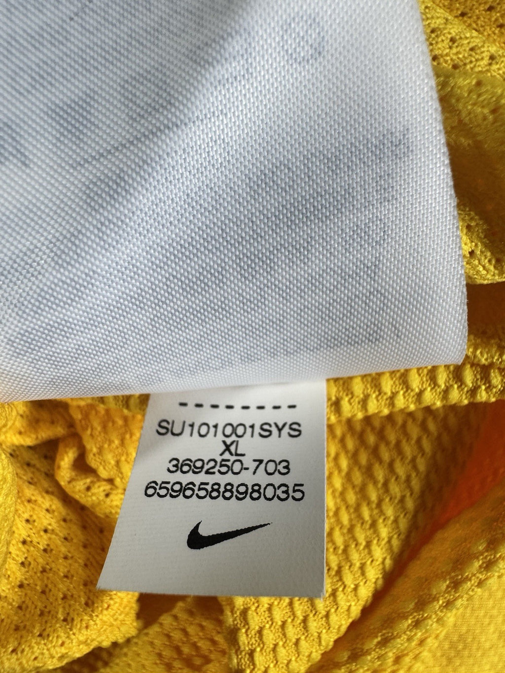 Brazil 2010 World Cup Ricardo Kaka Home Football Jersey Size XL | Read Descripti