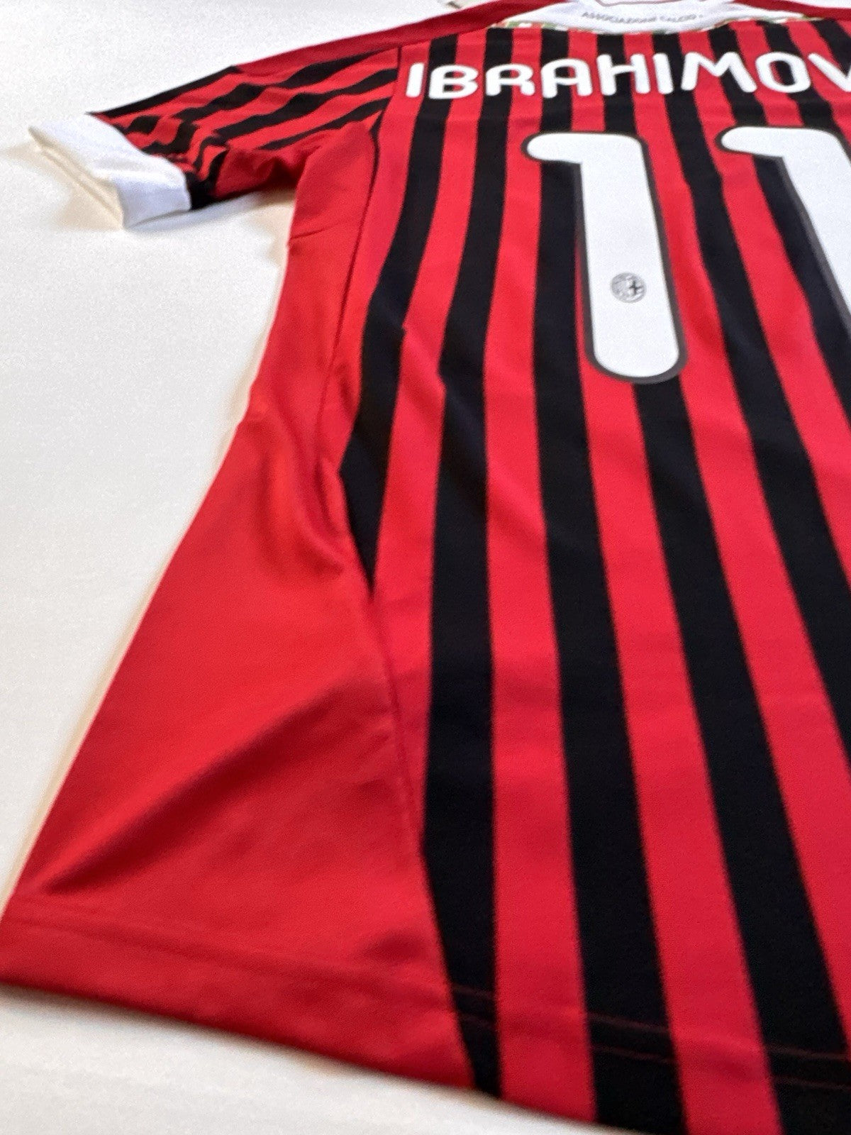 AC Milan 2011 2012 Zlatan Ibrahimovic Home Football Shirt Jersey Size S NWT