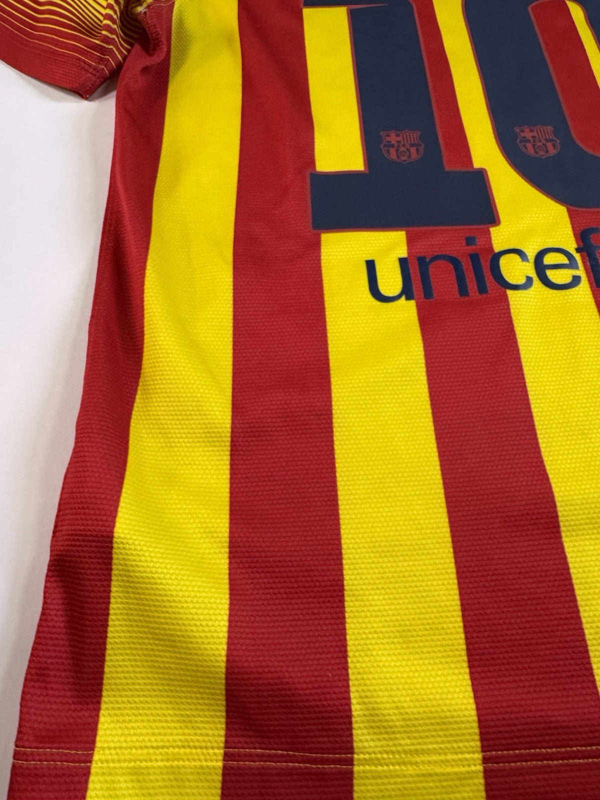 Barcelona 2013-2015 Lionel Messi Away Football Shirt Jersey Size M