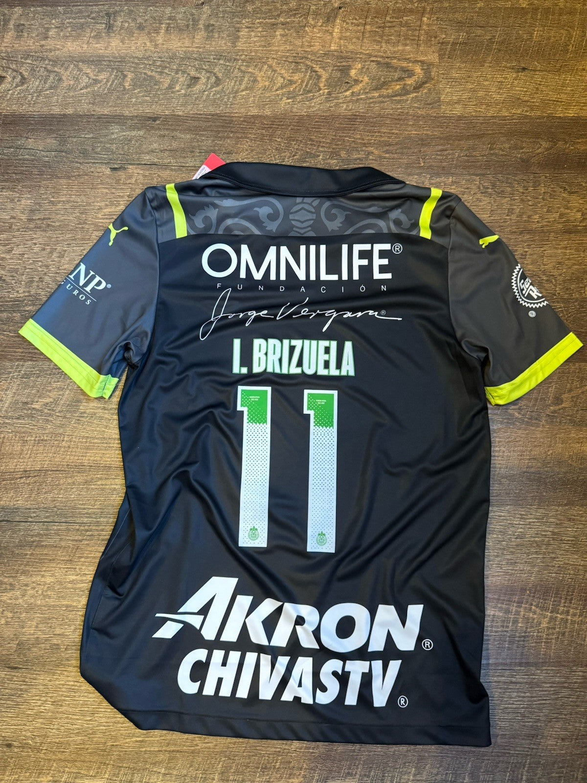 Isaac Brizuela Chivas 2021-22 Away Jersey Size M – Puma NWT cone Conejo Brizuela