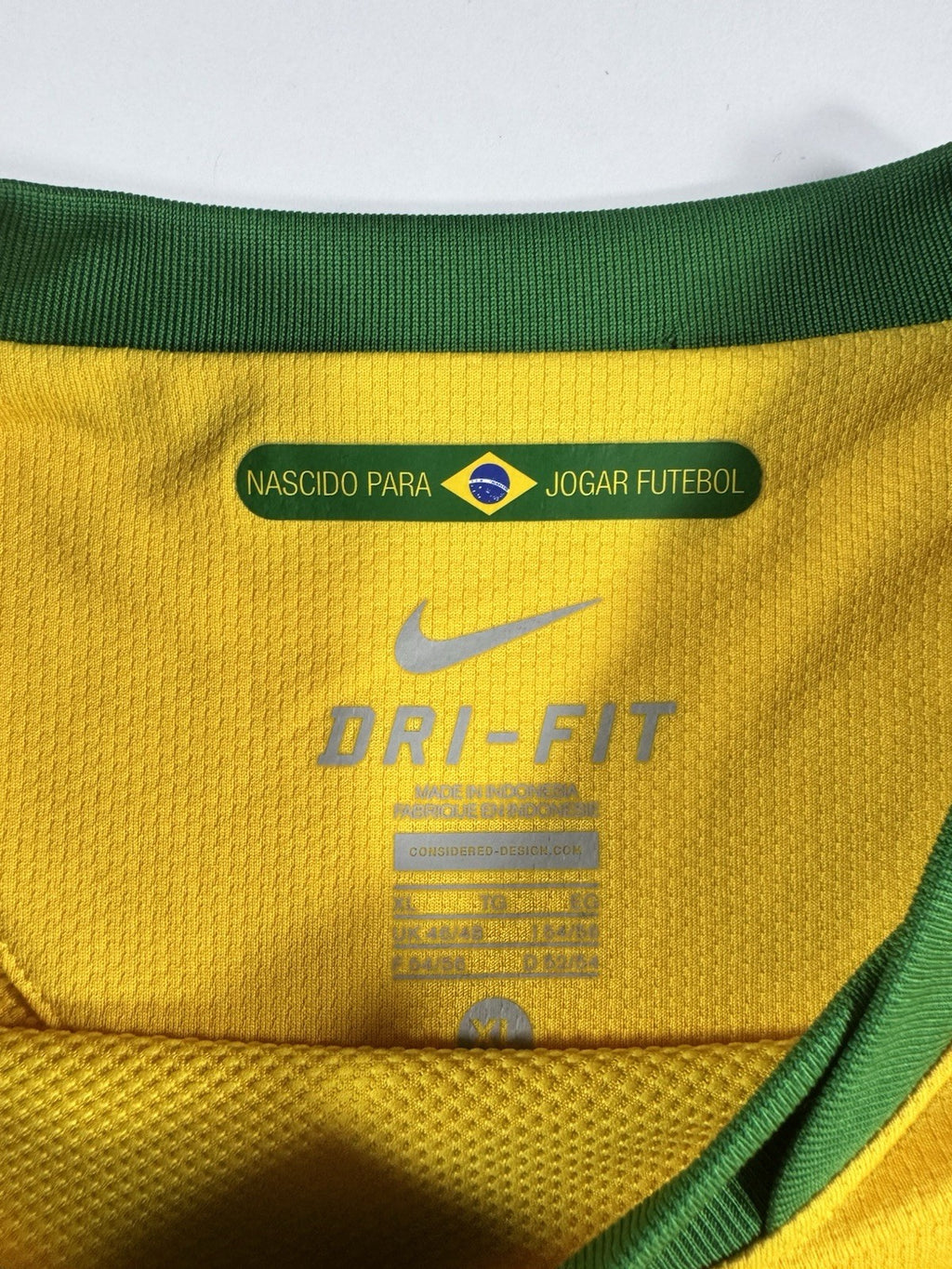 Brazil 2010 World Cup Ricardo Kaka Home Football Jersey Size XL | Read Descripti