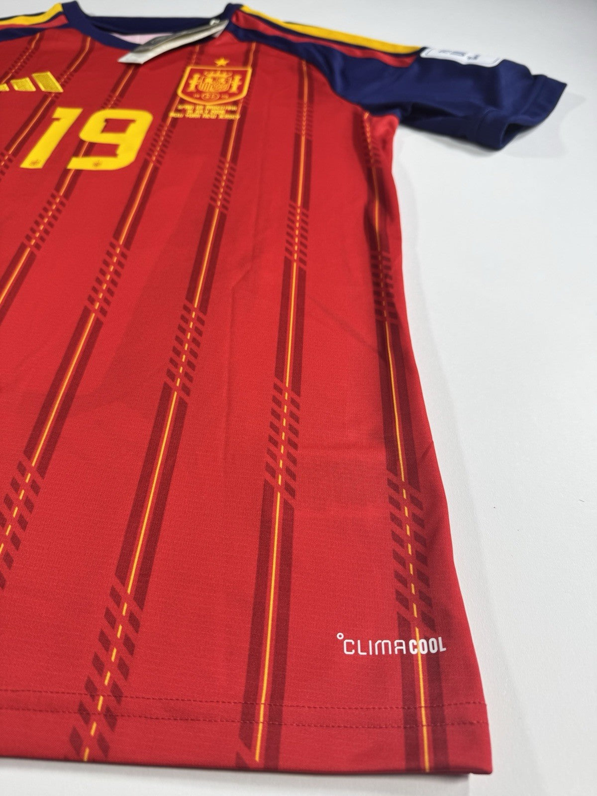 Spain 2026 World Cup Final Lamine Yamal Home Football Jersey Size M NWT Fan Vers