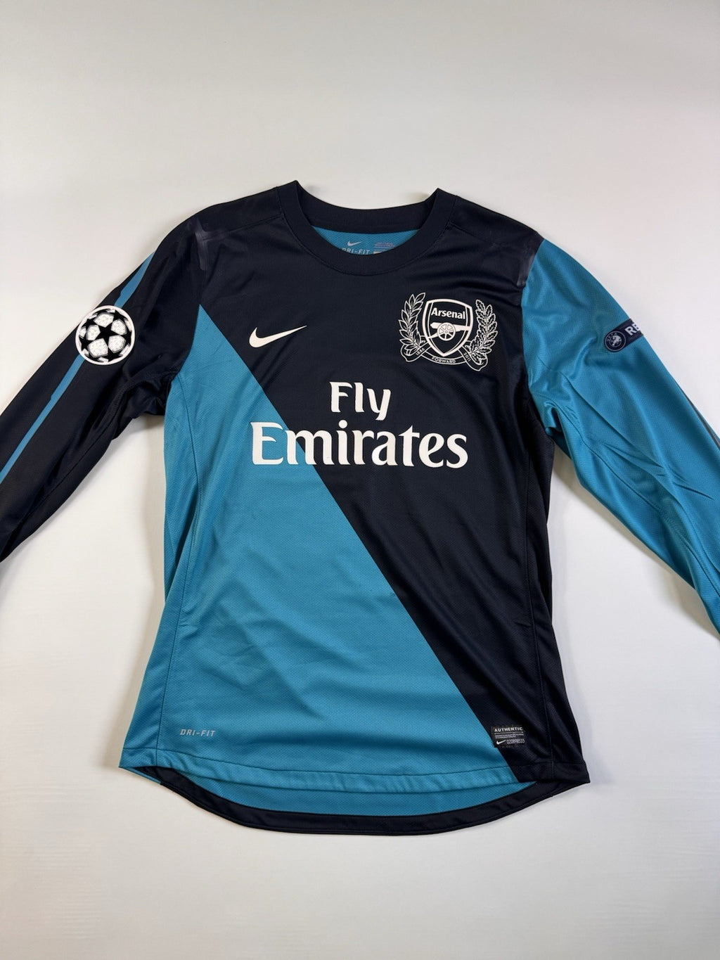 Robin van Persie Arsenal 2011–12 Player Issue Long Sleeve Jersey Size L NWT UCL 