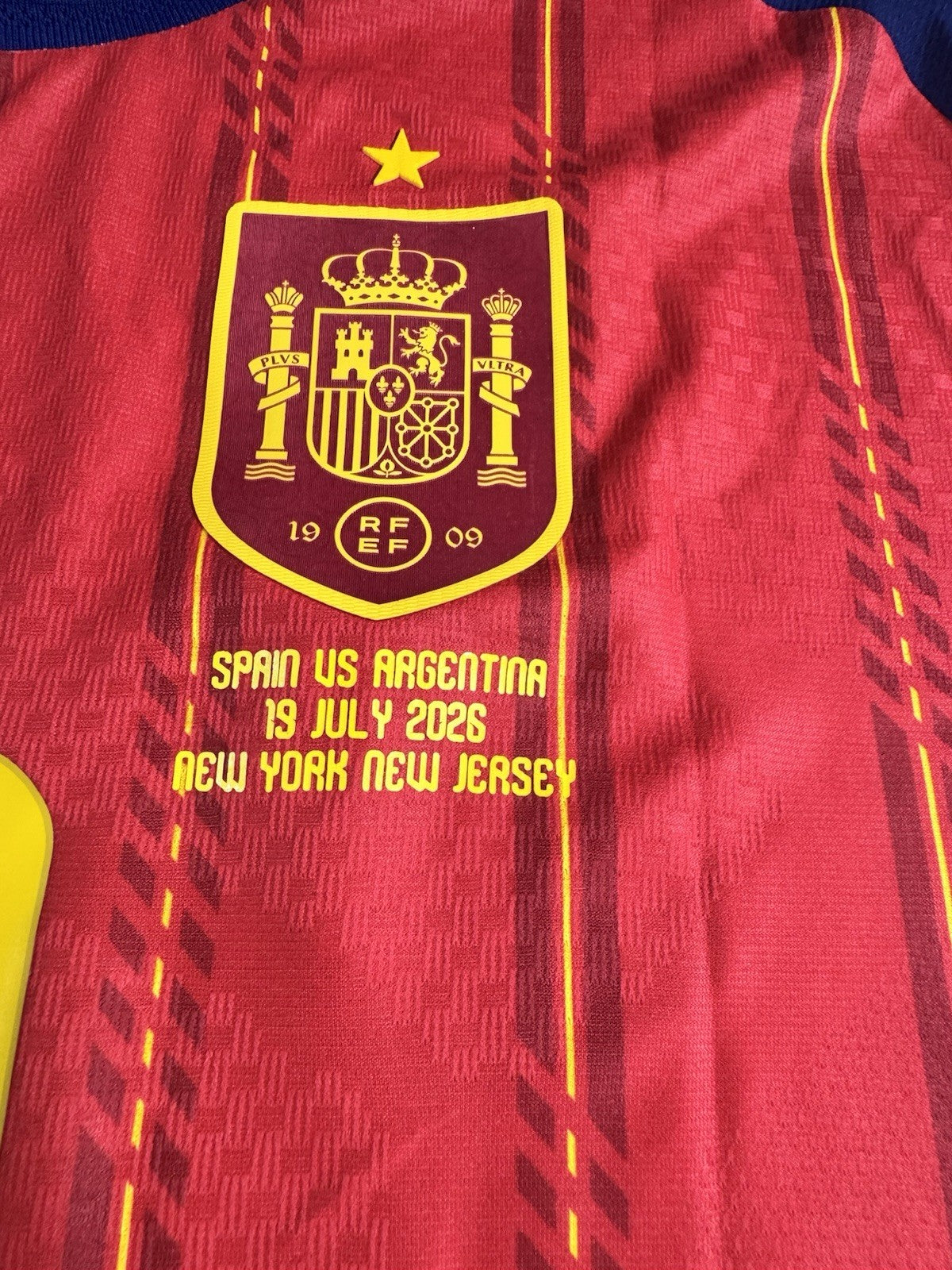 Spain 2026 World Cup Final Lamine Yamal Authentic Football Shirt Jersey Size XL 