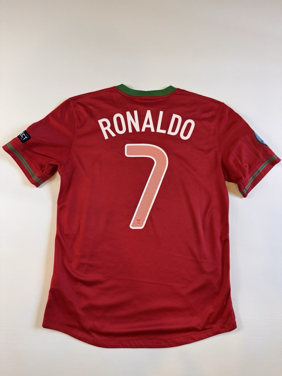 Portugal 2012 Cristiano Ronaldo Home Football Shirt Jersey Size M | Check desc