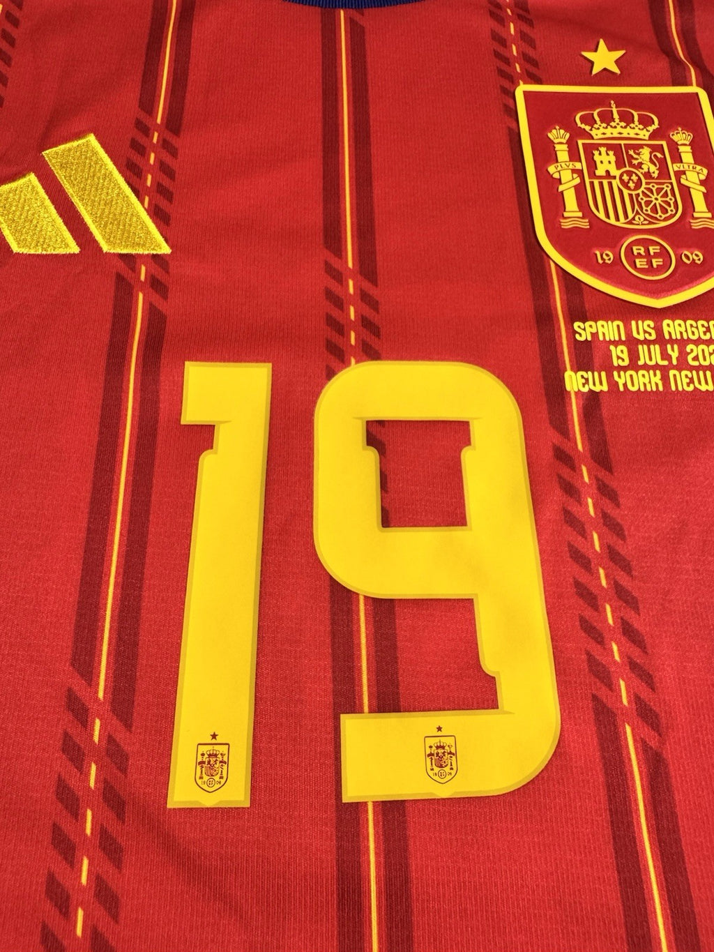 Spain 2026 World Cup Final Lamine Yamal Home Football Jersey Size M NWT Fan Vers