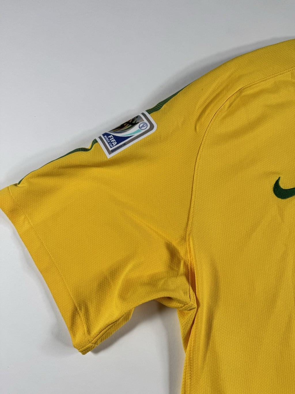 Brazil 2010 World Cup Ricardo Kaka Home Football Jersey Size XL | Read Descripti