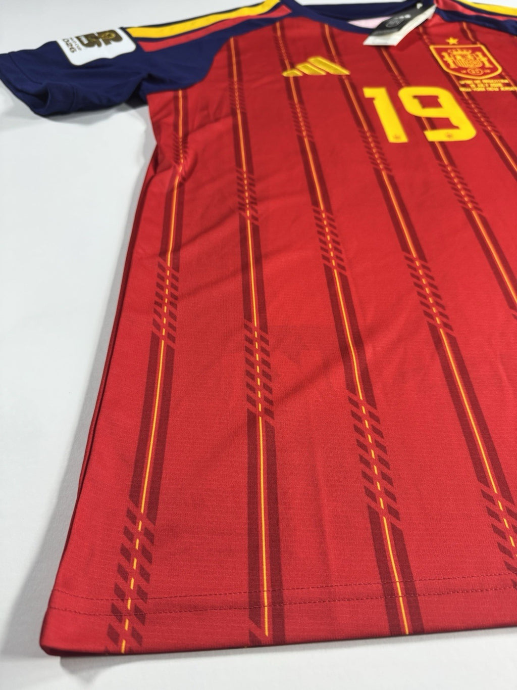 Spain 2026 World Cup Final Lamine Yamal Home Football Jersey Size M NWT Fan Vers