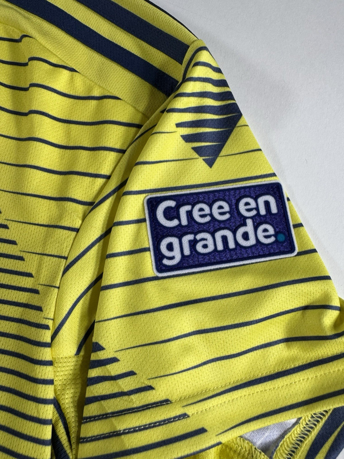 Colombia 2019 Copa America James Rodriguez Home Football Shirt Jersey Size L
