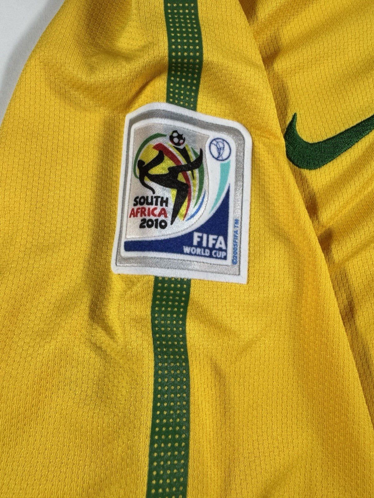 Brazil 2010 World Cup Ricardo Kaka Home Football Jersey Size XL | Read Descripti