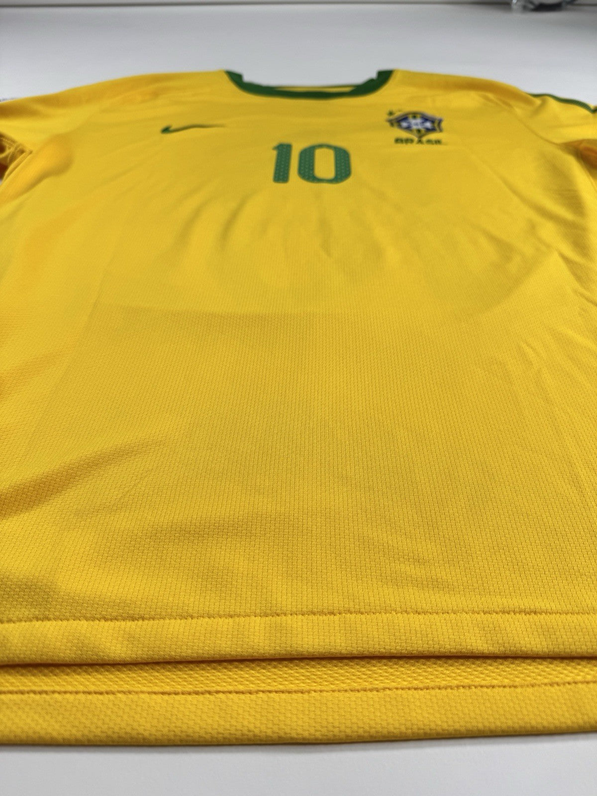 Brazil 2010 World Cup Ricardo Kaka Home Football Jersey Size XL | Read Descripti