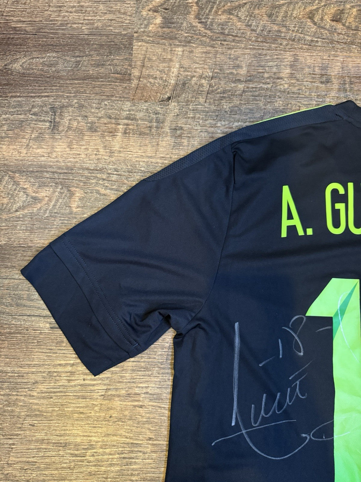 Andres Guardado UTILERIA SIGNED 2015 Adidas Mexico Home Soccer Jersey. NO COA