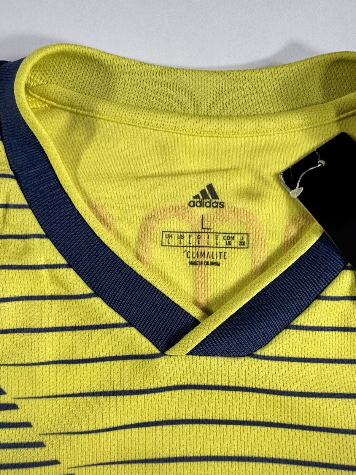 Colombia 2019 Copa America James Rodriguez Home Football Shirt Jersey Size L