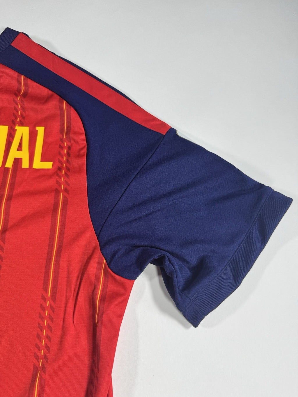 Spain 2026 World Cup Final Lamine Yamal Home Football Jersey Size M NWT Fan Vers