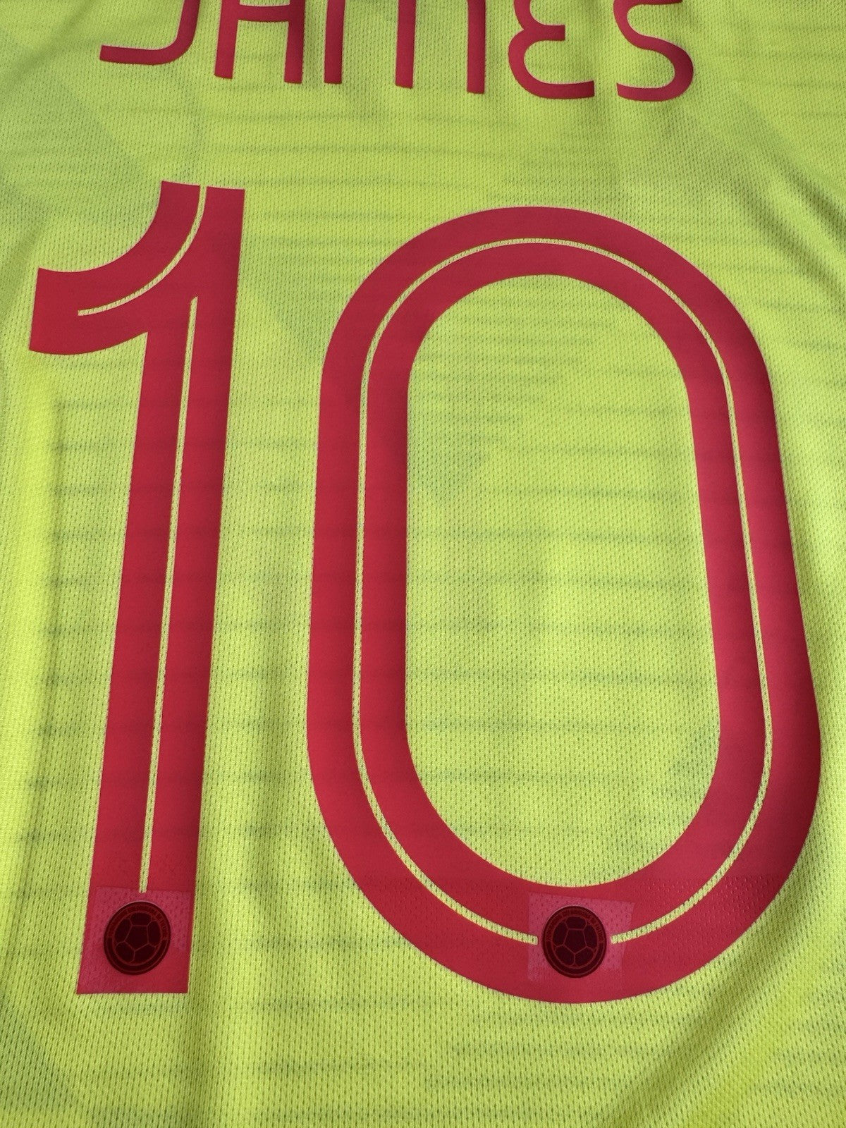 Colombia 2019 Copa America James Rodriguez Home Football Shirt Jersey Size L