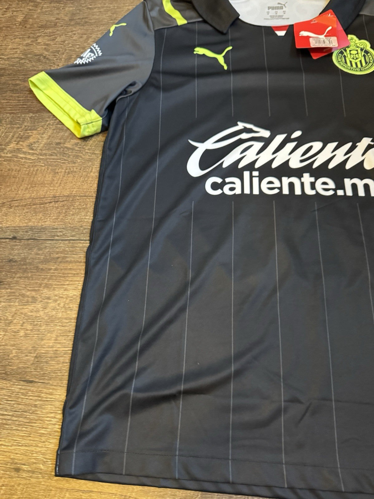 Isaac Brizuela Chivas 2021-22 Away Jersey Size M – Puma NWT cone Conejo Brizuela