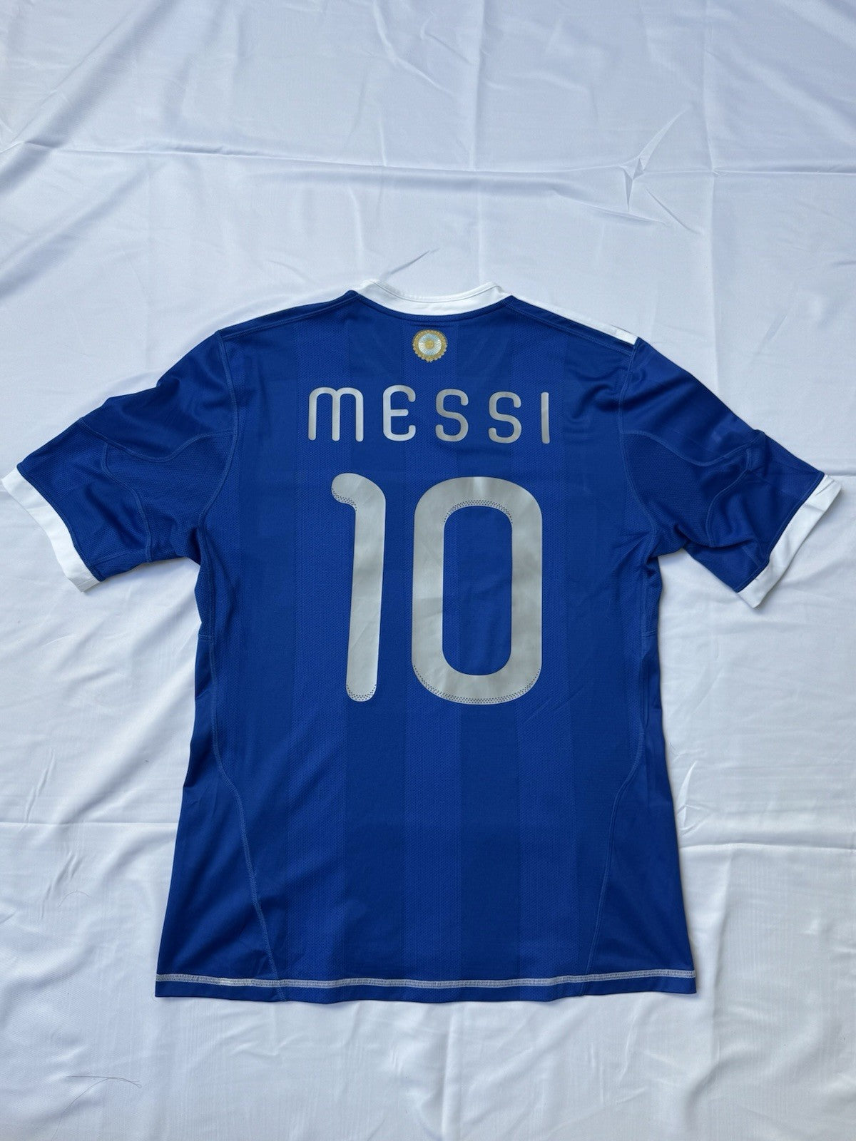 Argentina 2010 Lionel Messi Away Football Shirt Jersey Size M  