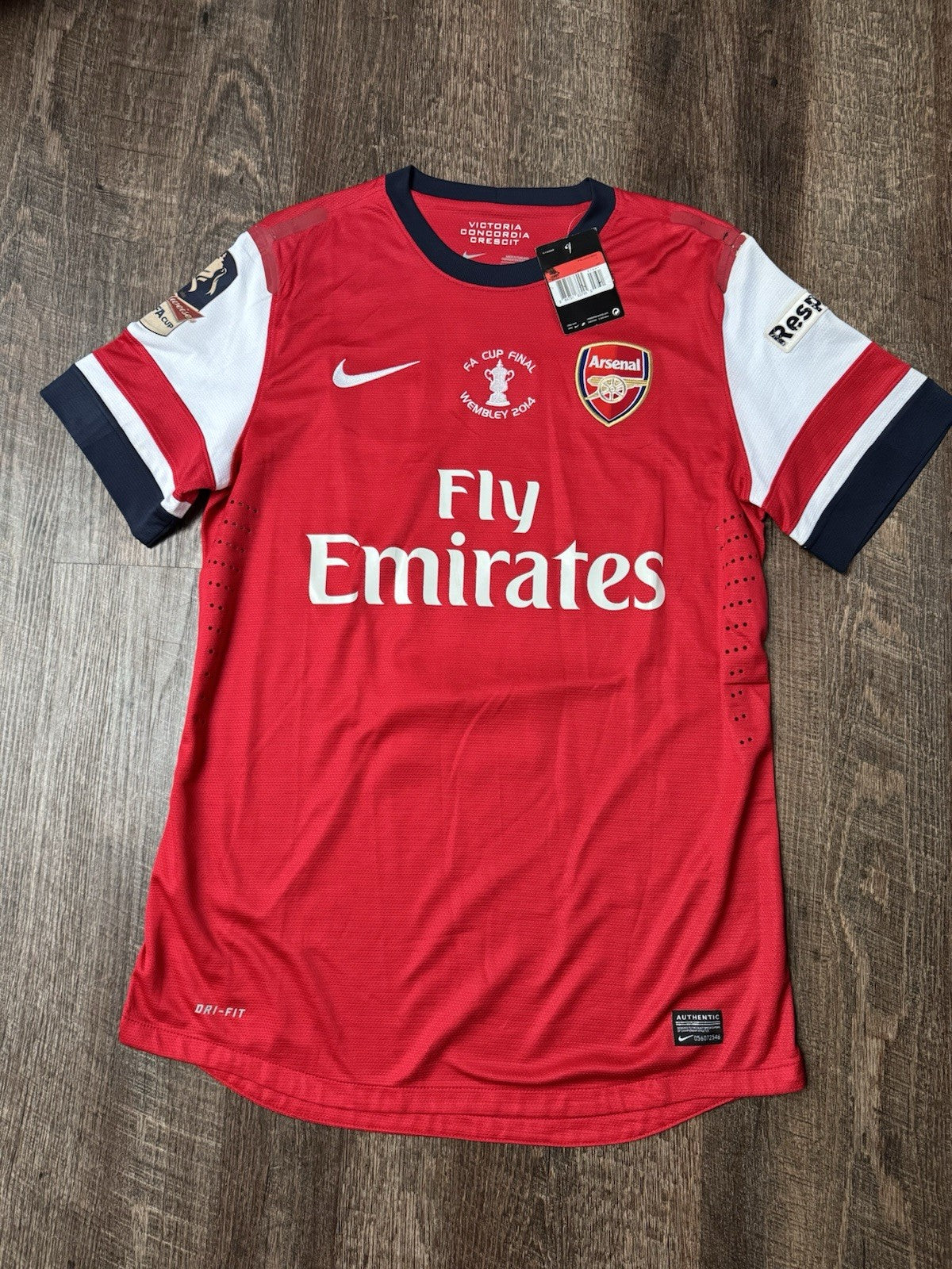 Lukas Podolski Arsenal 2014 Player Issue Jersey Sz L | FA CUP FINAL Patches