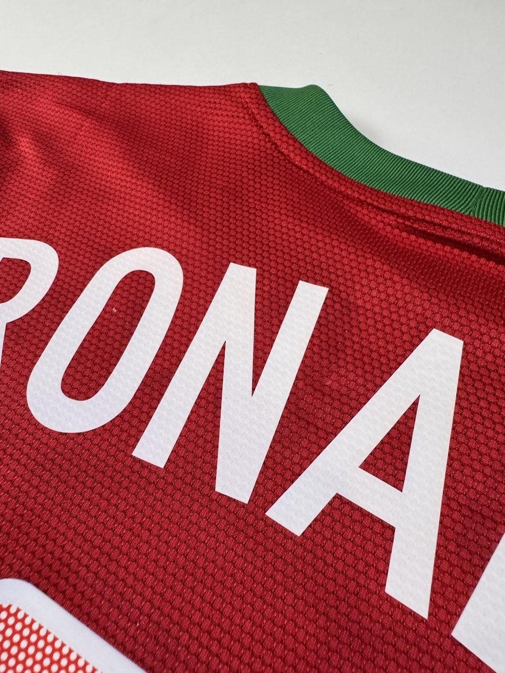 Portugal 2012 Cristiano Ronaldo Home Football Shirt Jersey Size M | Check desc