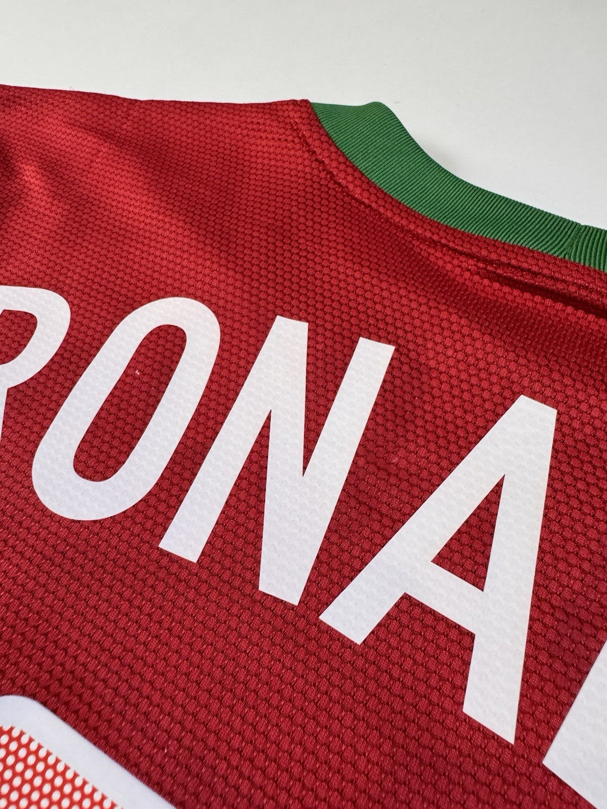 Portugal 2012 Cristiano Ronaldo Home Football Shirt Jersey Size M | Check desc