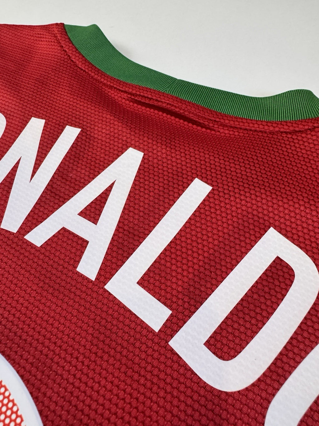 Portugal 2012 Cristiano Ronaldo Home Football Shirt Jersey Size M | Check desc