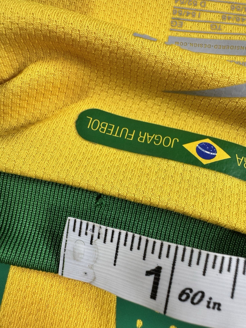 Brazil 2010 World Cup Ricardo Kaka Home Football Jersey Size XL | Read Descripti